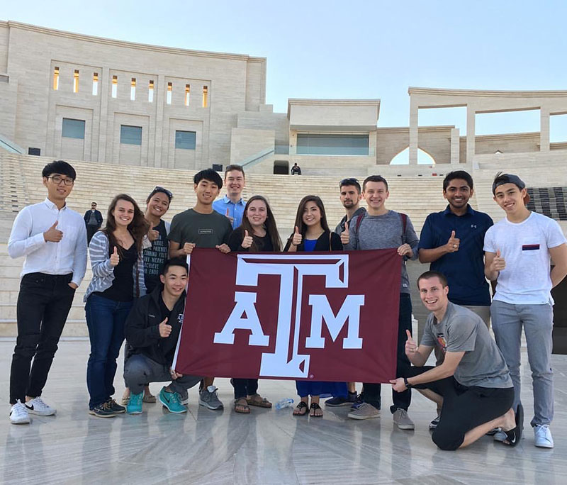 Group photo, flag, Qatar